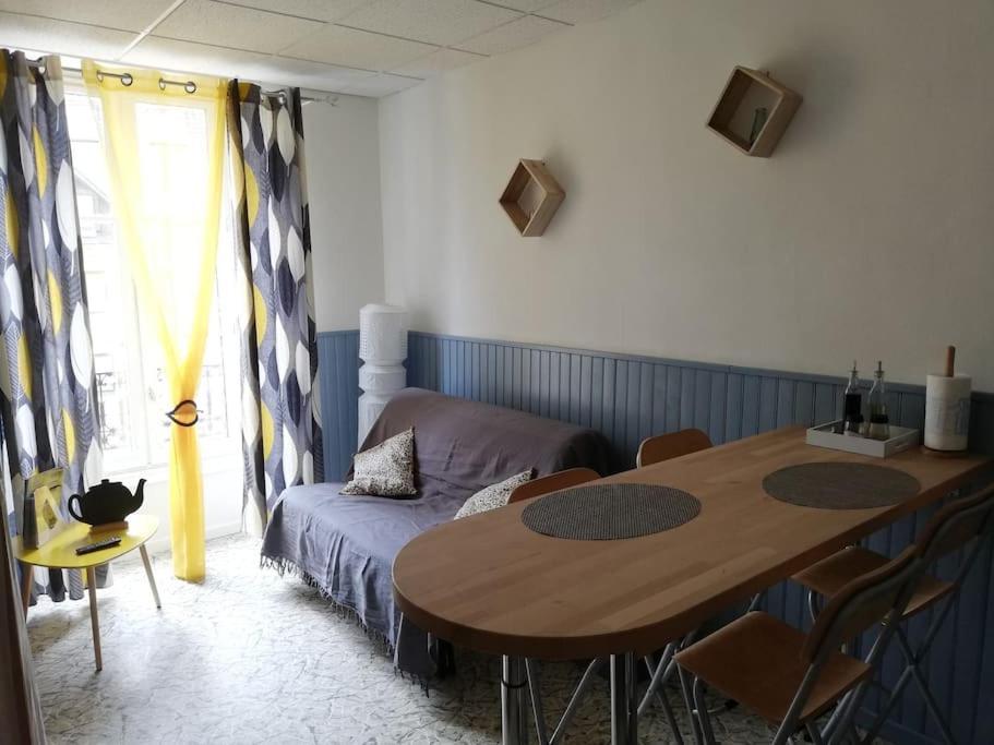 Le Nid Douillet Univers Linge Fourni La Bourboule Bagian luar foto